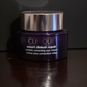 Clinique Smart Clinical Repair Wrinkle Correcting Eye Cream
